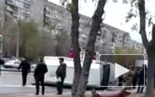 В Магнитогорске после столкновения с легковушкой перевернулась маршрутка с пассажирами