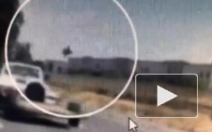 Момент падения истребителя F-16 на авиабазе в Калифорнии попал на видео