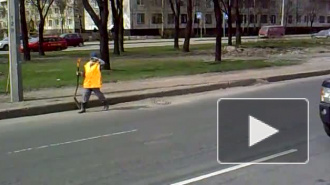 Уборка улиц по-петербургски