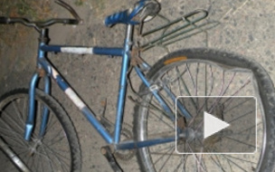 В центре Петербурга иномарка наехала на велосипедиста