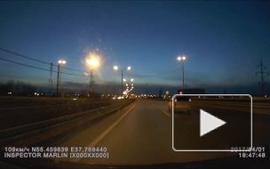 Подрезал и поехал.