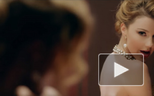 Поклонники нашли в новом клипе Юлианны Карауловой плагиат из рекламы духов