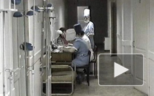 В Петербурге с тяжелыми травмами госпитализировали двух маленьких сестер