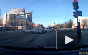Воронеж: видео о тройном ДТП и равнодушии пешехода появилось в сети