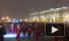 Видео: На Дворцовой завершился забег Дедов Морозов