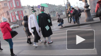 Бешеные клоуны оккупировали троллейбусы на Невском