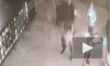 Появилось видео из петербургского ресторана, где пьяный гость во время танцев пробил голову ребенку