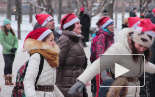 Фитнес-Мороз провел в Петербурге уличную зарядку