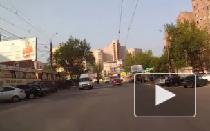 В Воронеже на видео попала опасная гонка маршруток‍