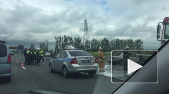 Машина врезалась в автобус на Пулковском: за пострадавшими прилетел вертолет