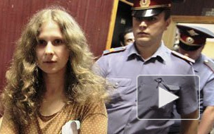 Группа «Война»: Pussy Алехина «продалась» администрации колонии