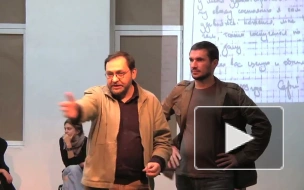 «Суд, который будет». Михаил Угаров привёз в Петербург нашумевший спектакль «Час восемнадцать».