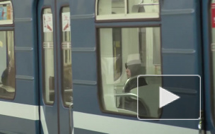 "Невский проспект" и "Достоевскую" закрыли на вход и выход по техническим причинам