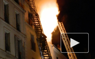 В Сети появились фото и подробности страшного пожара на севере Парижа