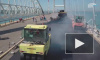 На арке Крымского моста начали укладывать асфальт