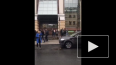 Появилось видео эвакуации людей из бизнес-центра "Преобр...