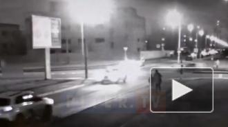 Момент ДТП с двумя "Шевроле" на улице Партизана Германа попал на видео