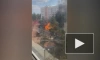 В Воронеже автомобиль загорелся и взорвался во дворе дома