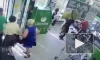 Молодые люди напали на продуктовый магазин в Невском районе