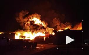 Пожарные ликвидировали открытое горение на складе в Барнауле