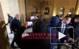 Охрана Владимира Зеленского сбила с ног журналистку телеканала